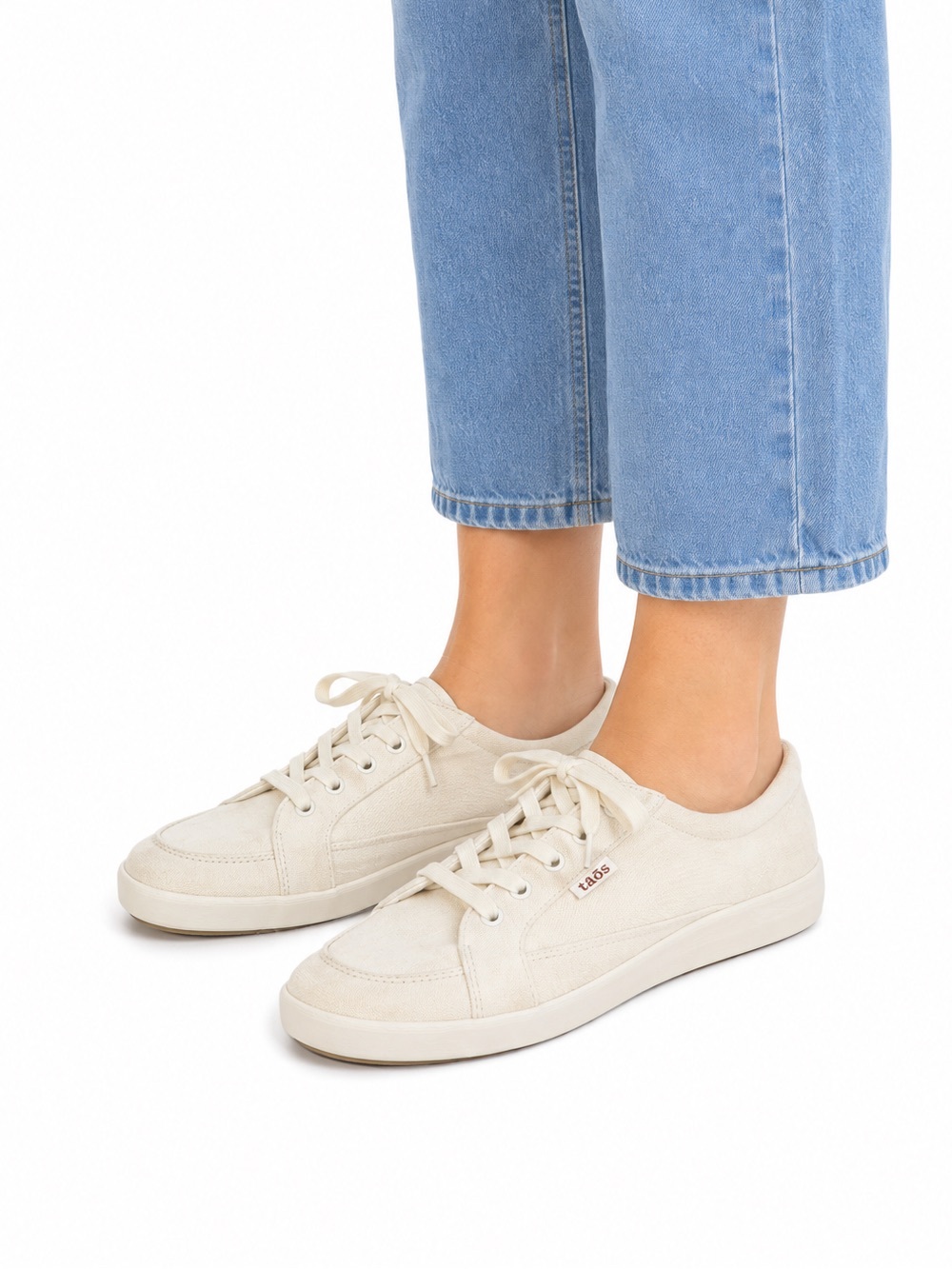 Size 11 Taos Moc Star 2 Women’s Canvas Lace-Up Sneakers White Comfort Shoes